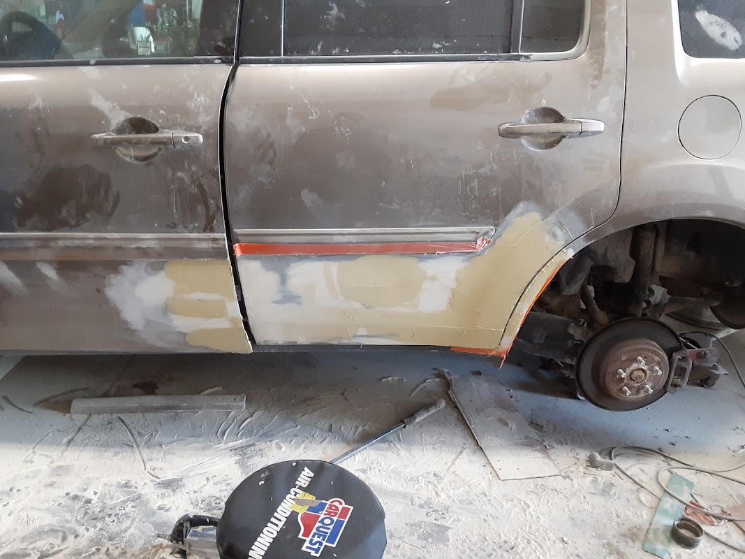 Luis Auto Repair shop